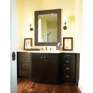 Hanover Maple bath by Wellborn