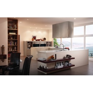 Malibu kitchen by Wood-Mode